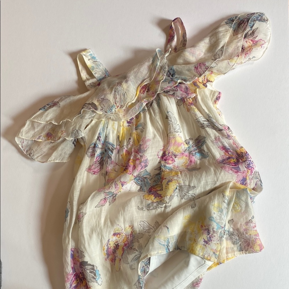Floral Ruffle Sleeve Dress - Picture 4 of 7